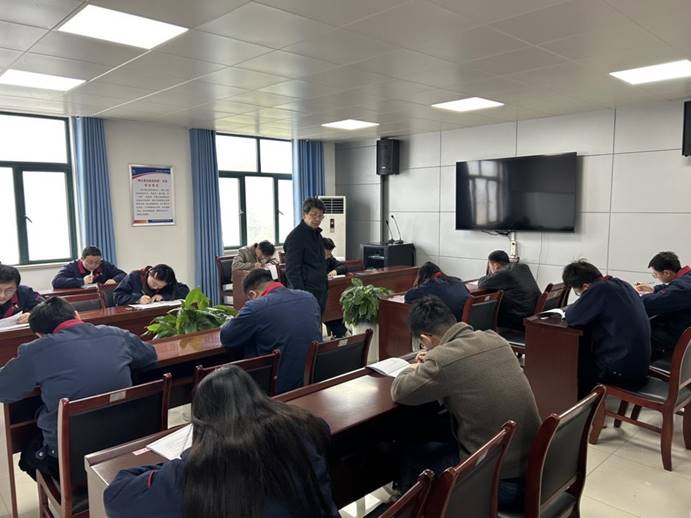 建材公司、檢測公司聯(lián)合開展管理人員業(yè)務提升考試